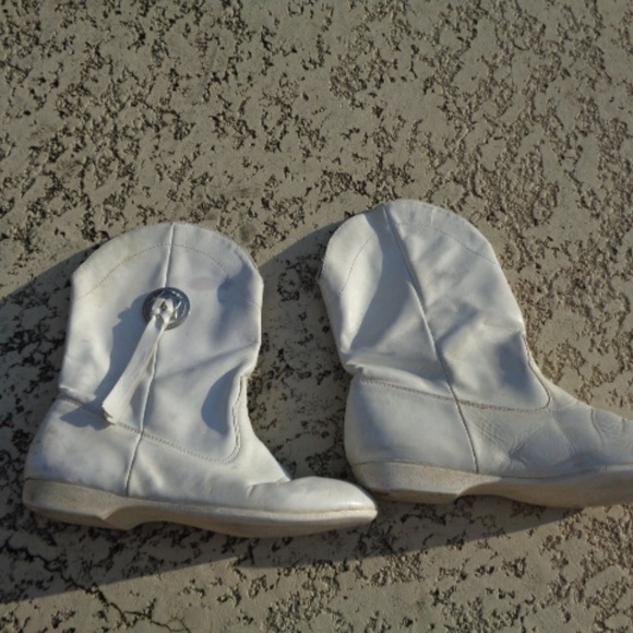linda lewis designs boots